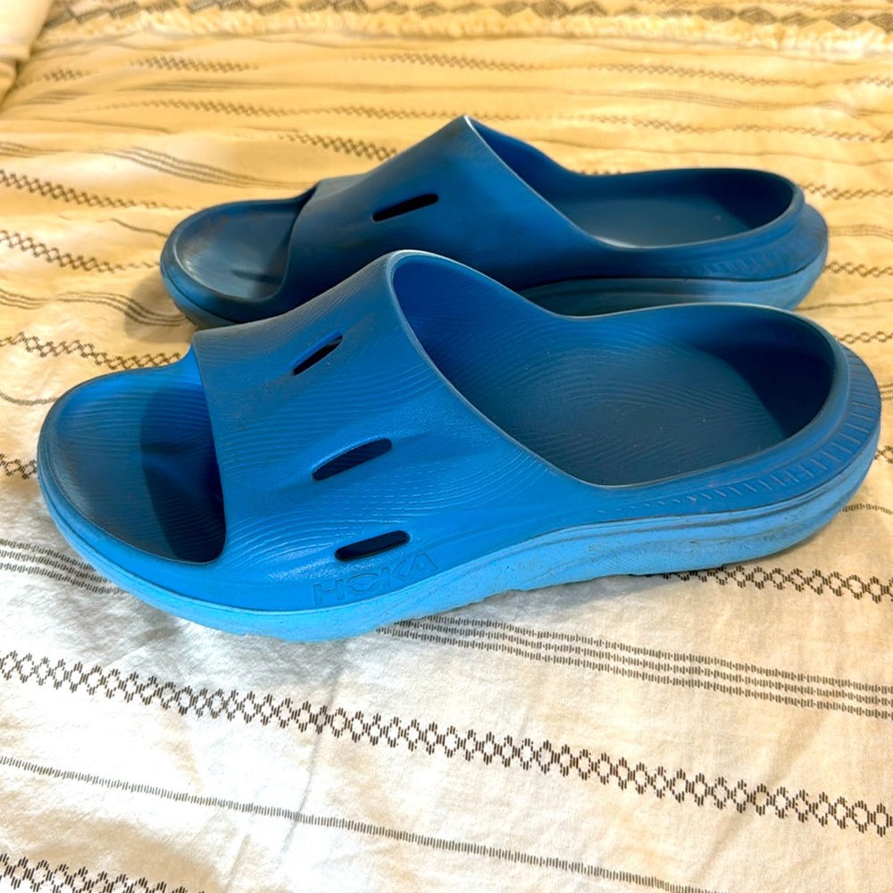 Men’s HOKA slide!